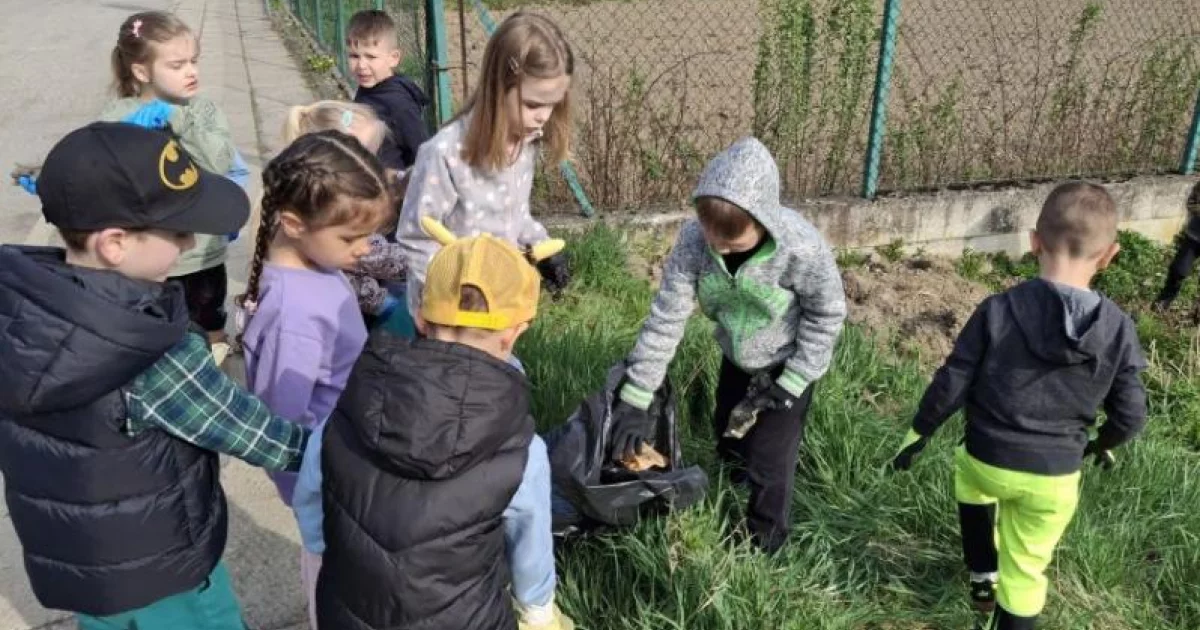Mieszkańcy włączyli się w akcję sprzątania