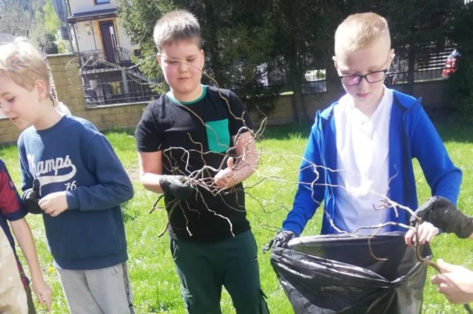 Mieszkańcy włączyli się w akcję sprzątania - zdjęcie 4