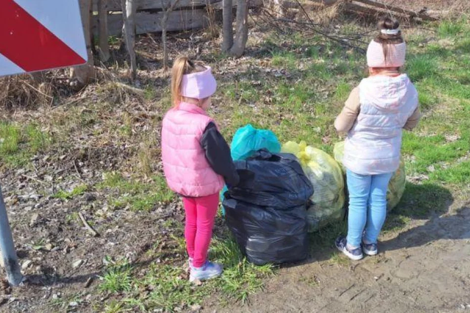 Mieszkańcy włączyli się w akcję sprzątania - zdjęcie 15