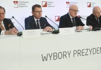 Szef PKW: jest bardzo spokojnie, mam nadzieję, że będzie tak do godz. 21 - zdjęcie główne