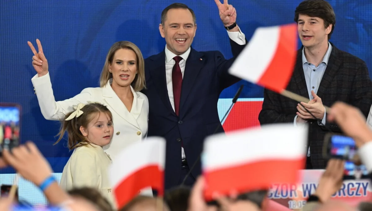 Małopolska: Nawrocki 35%,  Trzaskowski 24%. 