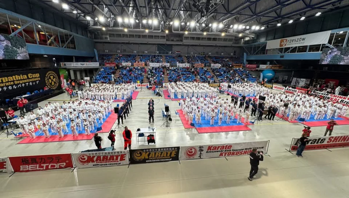 ​Carpathia Karate Cup 2025: Sukcesy młodych zawodniczek z klubu​ Karate Kyokushin Stara Wieś