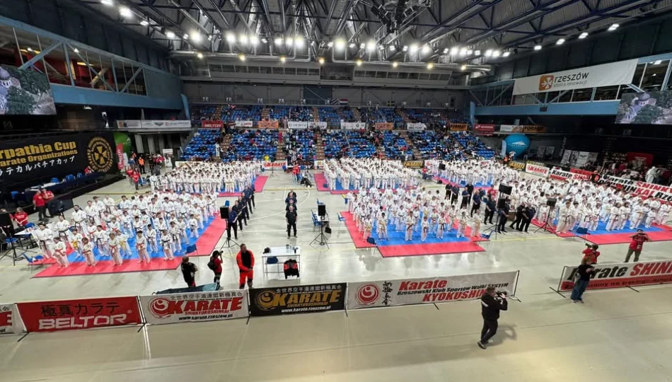 ​Carpathia Karate Cup 2025: Sukcesy młodych zawodniczek z klubu​ Karate Kyokushin Stara Wieś - zdjęcie 1