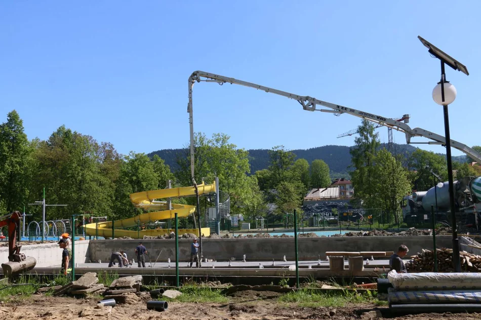 Trwają prace nad modernizacją otwartego  basenu kąpielowego - zdjęcie 8