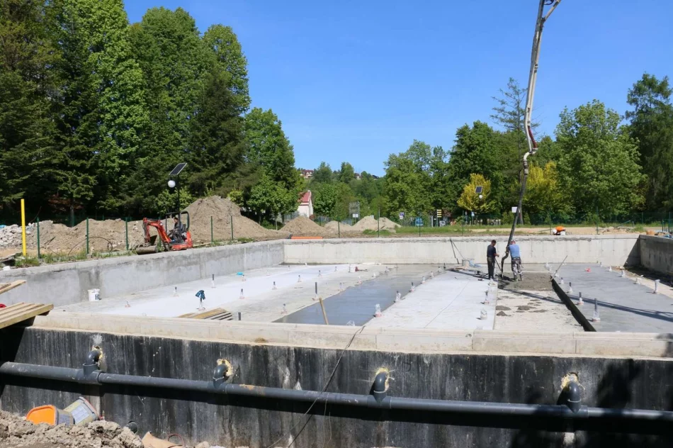 Trwa modernizacja otwartego basenu. Zakończenie prac w sierpniu - zdjęcie 4