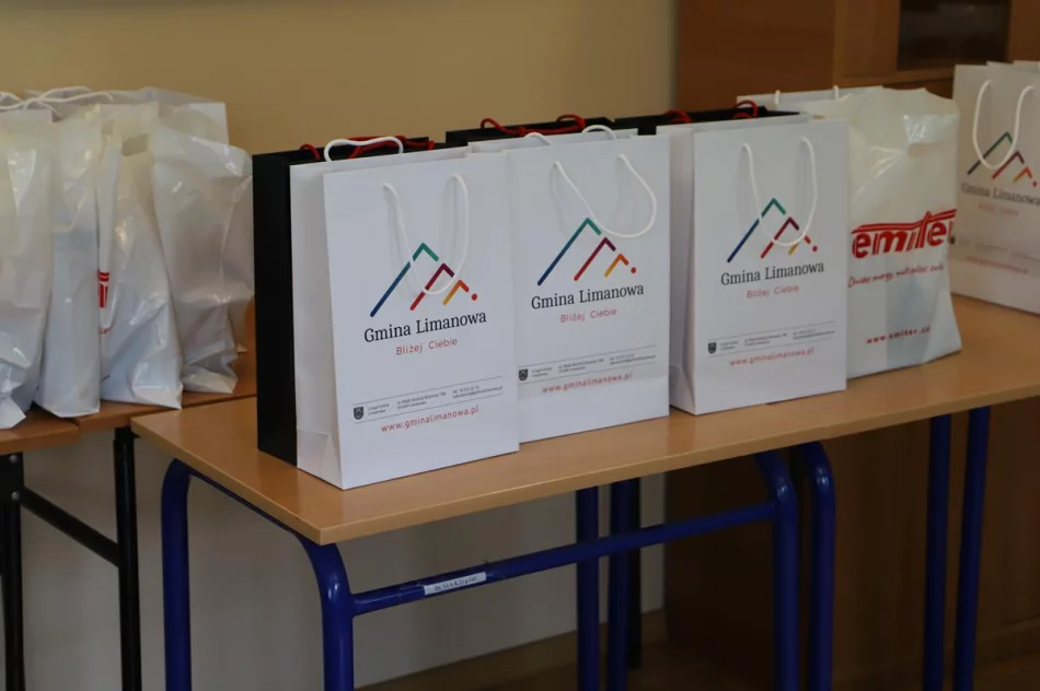 XIV GMINNY KONKURS JĘZYKA ANGIELSKIEGO - zdjęcie 6