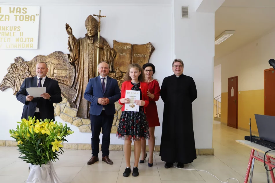 XIII Gminny Konkurs o Janie Pawle II „Szukałem Was – idziemy za Tobą" - zdjęcie 15