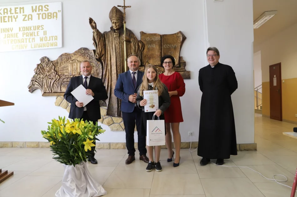 XIII Gminny Konkurs o Janie Pawle II „Szukałem Was – idziemy za Tobą" - zdjęcie 17