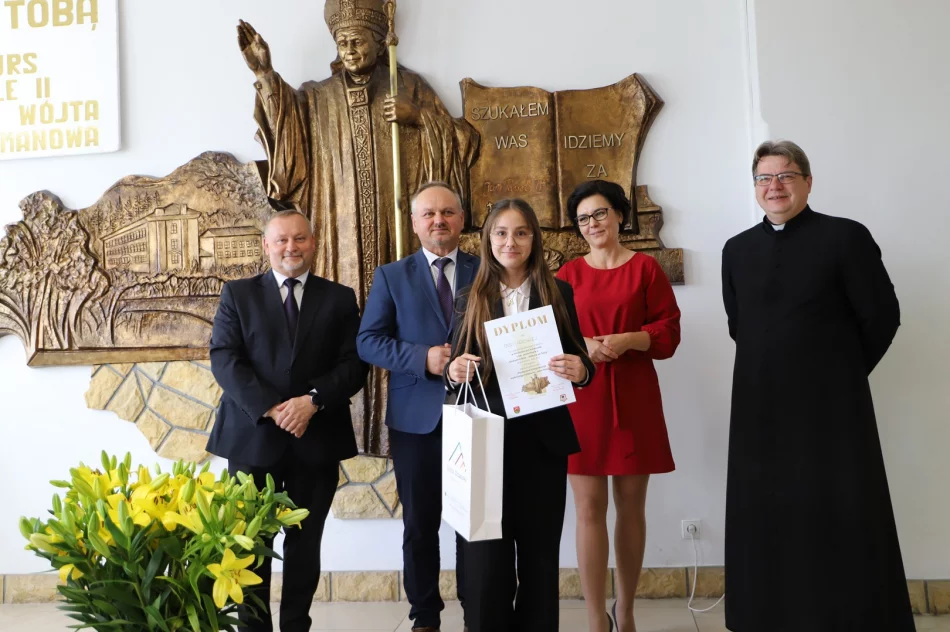 XIII Gminny Konkurs o Janie Pawle II „Szukałem Was – idziemy za Tobą" - zdjęcie 18