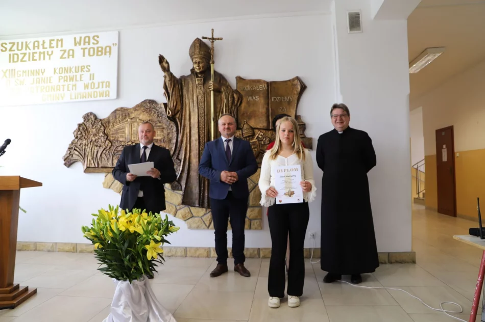 XIII Gminny Konkurs o Janie Pawle II „Szukałem Was – idziemy za Tobą" - zdjęcie 19