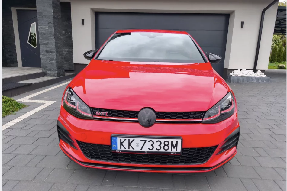 VW Golf VII GTI Performance 245 KM – Bogato wyposażony hot hatch! - zdjęcie 2