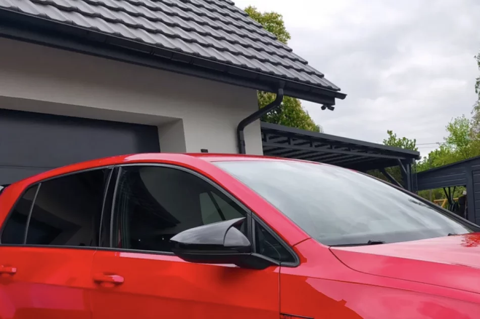 VW Golf VII GTI Performance 245 KM – Bogato wyposażony hot hatch! - zdjęcie 3