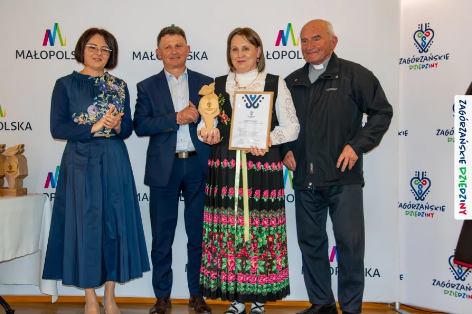 Uhonorowano lokalnych twórców i promotorów regionu (ZDJĘCIA) - zdjęcie 11