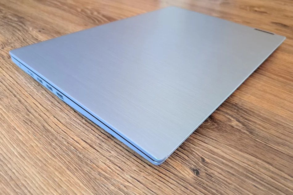 AKTUALNE/ Laptop LENOVO i5 10-gen 8GB 512GB Windows 11 mało używany - jak NOWY. - zdjęcie 4