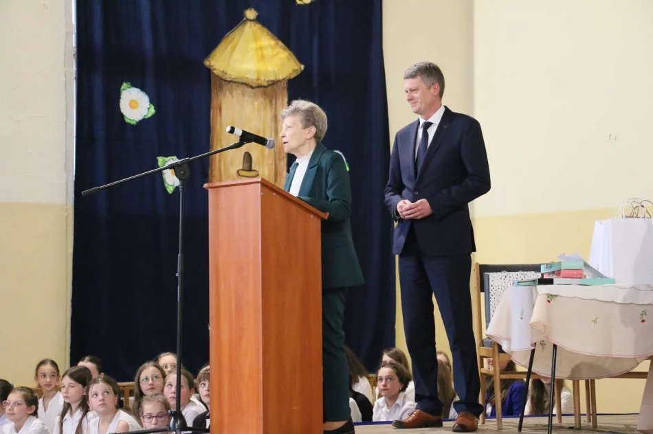 Święto Patronki w Zespole Szkolno-Przedszkolnym nr 1 w Limanowej - zdjęcie 17