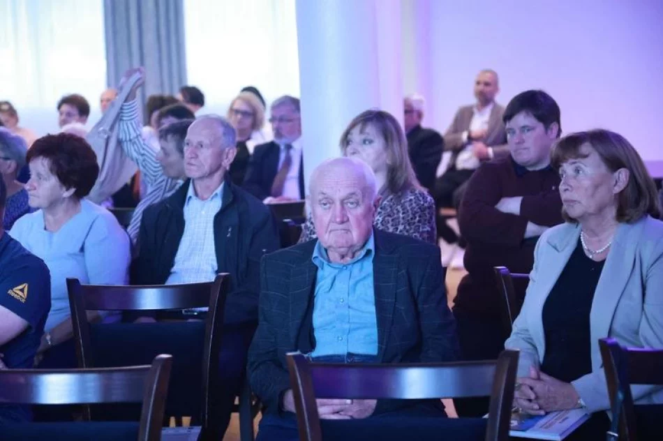 Konferencja -Parafia Łososina Górna od średniowiecza po czasy współczesne- rozpoczęła tegoroczne uroczystości 700-lecia parafii! - zdjęcie 9