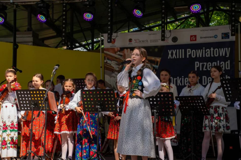 W Parku Miejskim odbył się XXIII Powiatowy Przegląd Orkiestr Dętych - zdjęcie 11