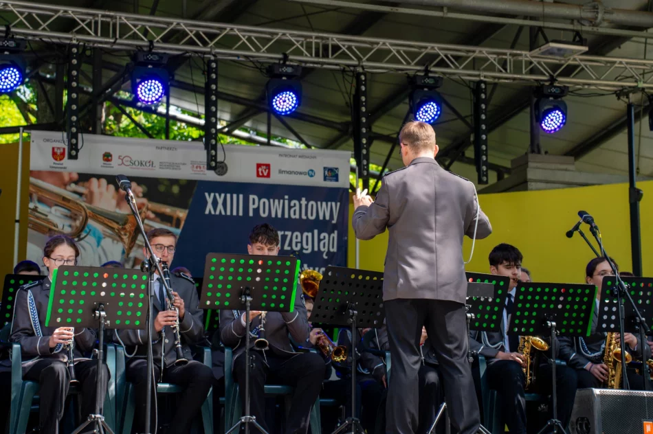 Orkiestry zaprezentowały się w parku. Wyniki powiatowego przeglądu (ZDJĘCIA) - zdjęcie 3