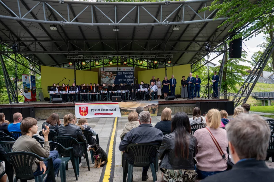 Orkiestry zaprezentowały się w parku. Wyniki powiatowego przeglądu (ZDJĘCIA) - zdjęcie 6