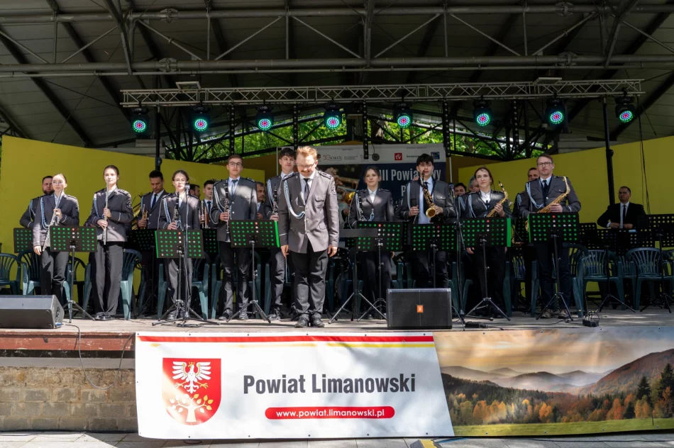 Orkiestry zaprezentowały się w parku. Wyniki powiatowego przeglądu (ZDJĘCIA) - zdjęcie 12