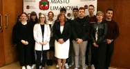 27 maja uczniowie odwiedzili Urząd Miasta Limanowa z okazji Dnia Samorządowca - zdjęcie 2