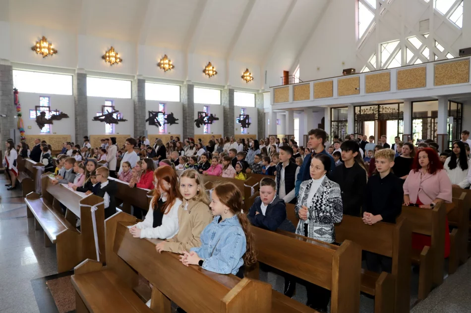 Święto Patrona Szkoły Podstawowej w Męcinie - św. Jana Pawła II - zdjęcie 3