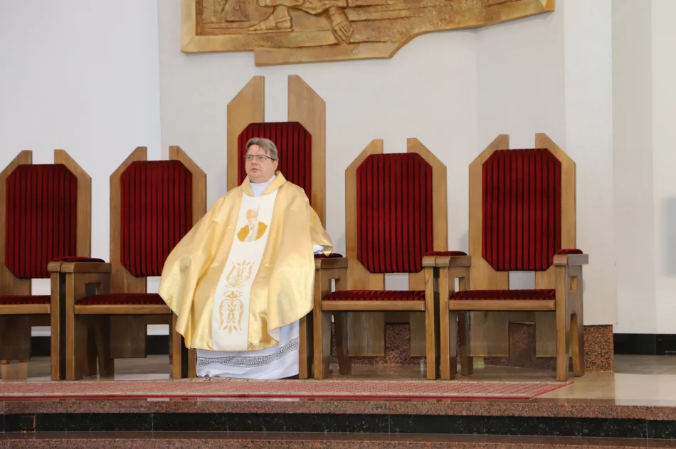 Święto Patrona Szkoły Podstawowej w Męcinie - św. Jana Pawła II - zdjęcie 8