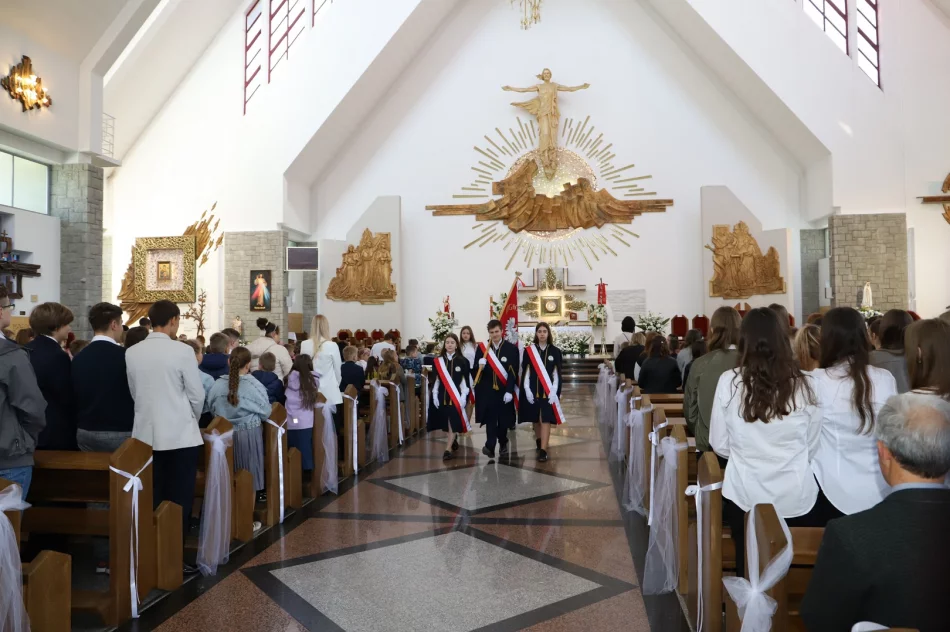 Święto Patrona Szkoły Podstawowej w Męcinie - św. Jana Pawła II - zdjęcie 15