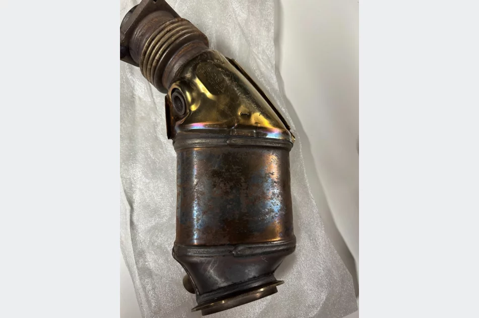 Downpipe z katalizatorem i filtrem GPF do BMW 530i G21 2019 – Oryginał - zdjęcie 1