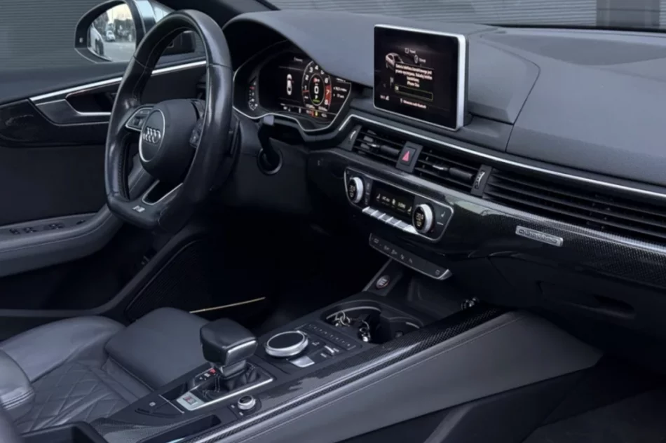 Audi S5 Sportback | Europejska wersja - zdjęcie 4