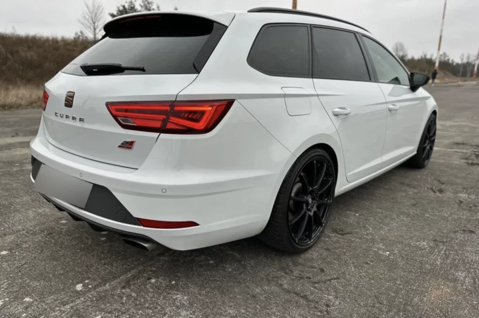 Seat Leon Cupra ST | 356 KM / 505 Nm | VAT | Bogato wyposażony - zdjęcie 4
