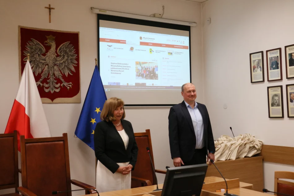 Uczniowie z Tischnera odwiedzili magistrat w ramach Dnia Samorządu - zdjęcie 12