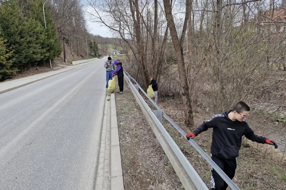 Ponad 300 osób zaangażowanych, zebrano 440 worków odpadów - zdjęcie 13