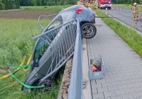 Groźnie wyglądające zderzenie trzech pojazdów - zdjęcie główne