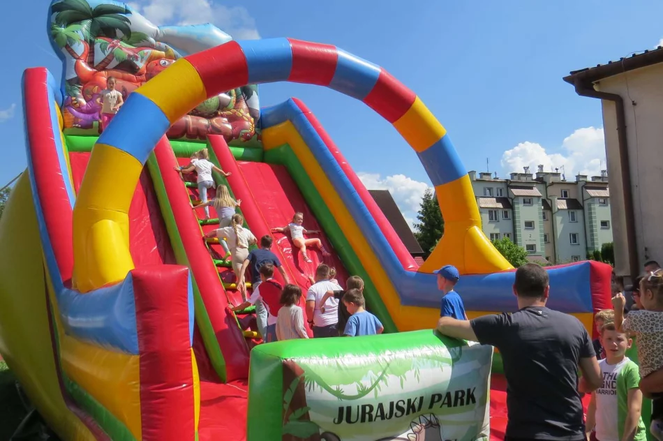 Odbył się Piknik Rodzinny „Jedynki” - zdjęcie 2