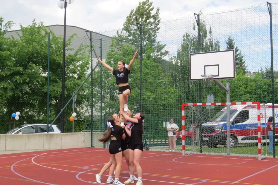 Odbył się Piknik Rodzinny „Jedynki” - zdjęcie 13