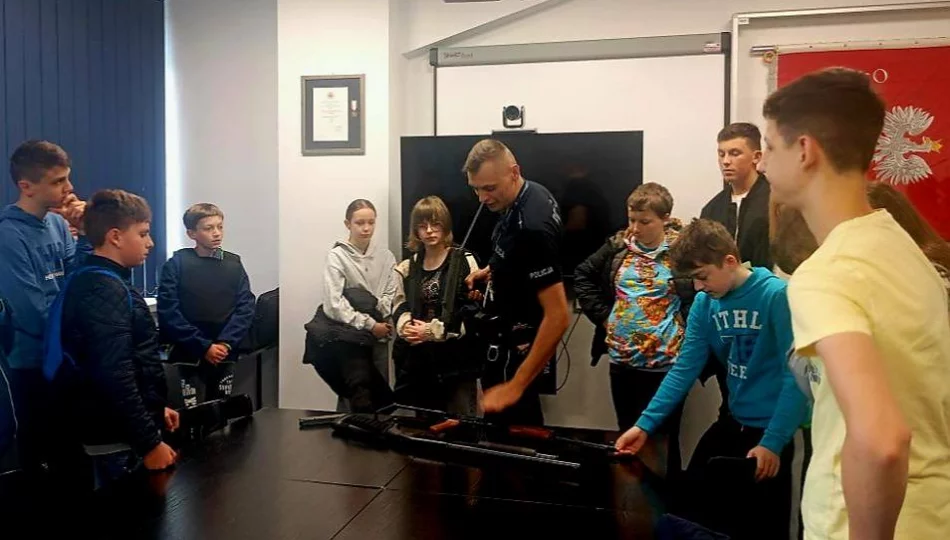 Uczniowie poznali pracę limanowskich policjantów - zdjęcie 1