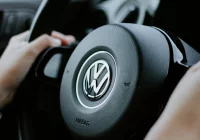 Nowoczesna mobilność w zasięgu ręki – oferta Volkswagena z napędem hybrydowym plug-in - zdjęcie główne