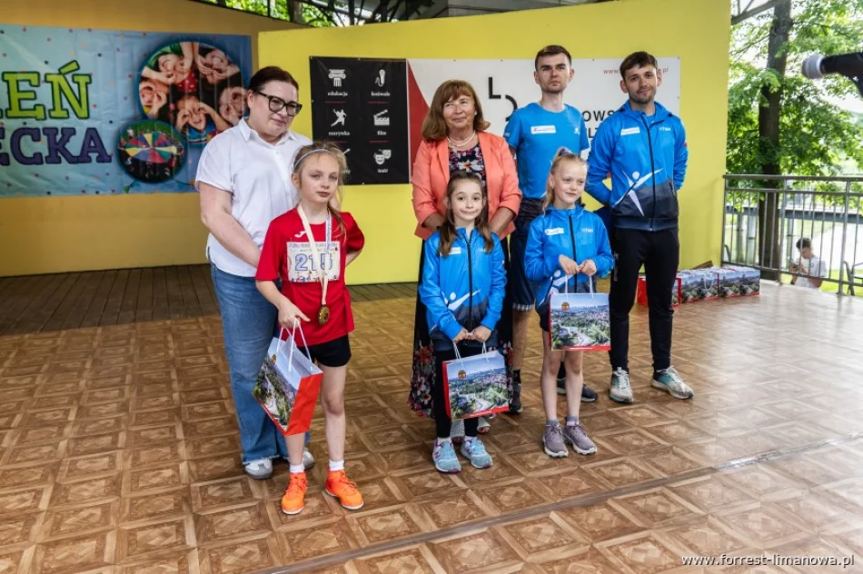 Jubileuszowy X Bieg Osiedlowy z rekordową frekwencją 216 dzieci! - zdjęcie 9