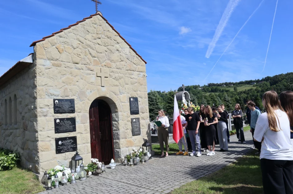Rajd upamiętnił niezłomnych nauczycieli i uczniów - zdjęcie 7