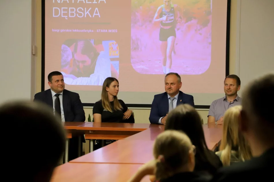 Wręczenie Nagród Wójta Gminy Limanowa za wysokie osiągnięcia sportowe w 2024r. - zdjęcie 10