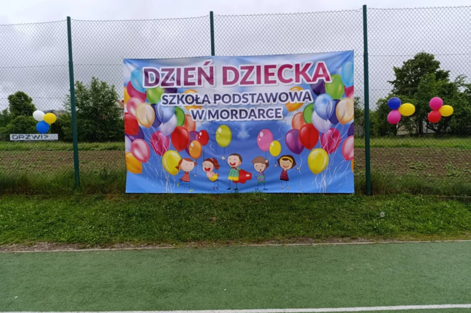 Dzień Dziecka z atrakcjami i udziałem służb ratunkowych (ZDJĘCIA) - zdjęcie 13