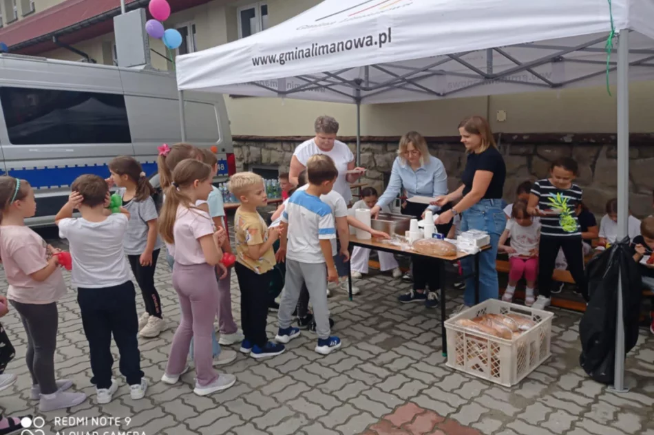 Dzień Dziecka z atrakcjami i udziałem służb ratunkowych (ZDJĘCIA) - zdjęcie 16