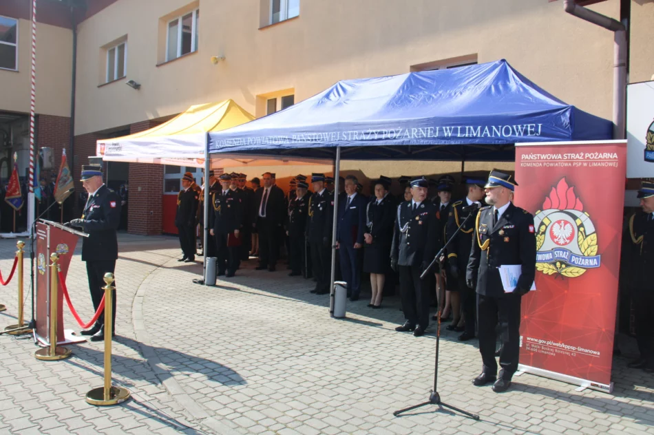 Powiatowe Obchody Dnia Strażaka w Limanowej (ZDJĘCIA) - zdjęcie 11