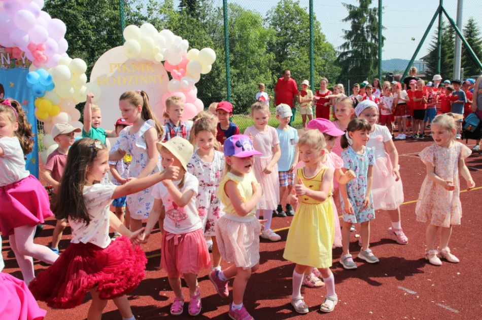 Rodzinny Piknik 2025 w ZSP Nr 4 – święto radości, integracji i emocji - zdjęcie 12