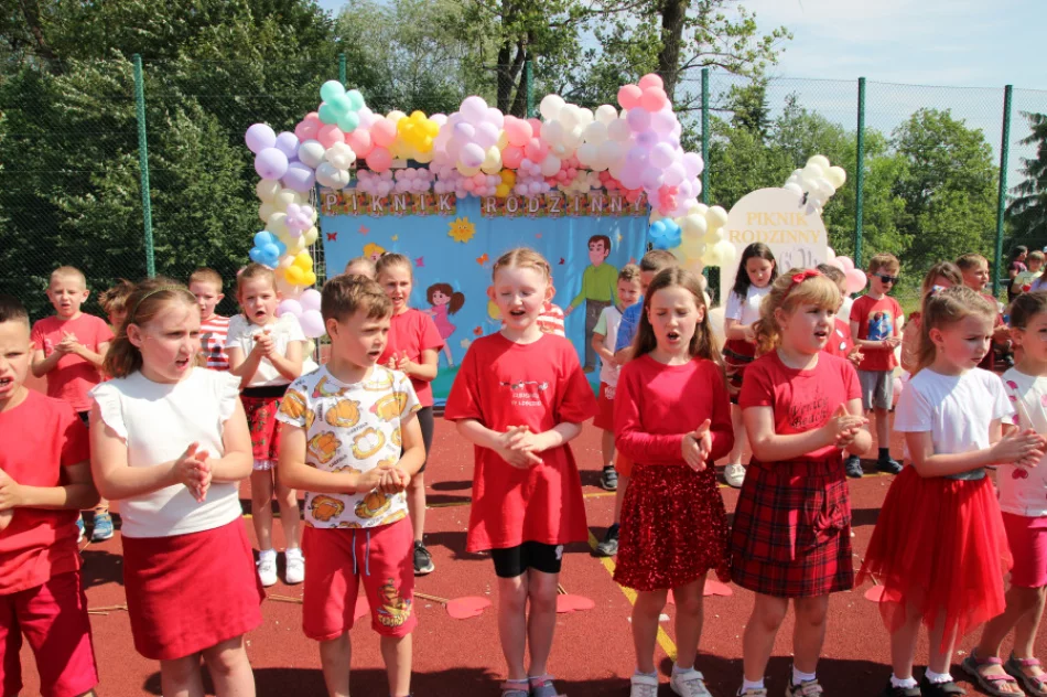 Rodzinny Piknik 2025 w ZSP Nr 4 – święto radości, integracji i emocji - zdjęcie 14