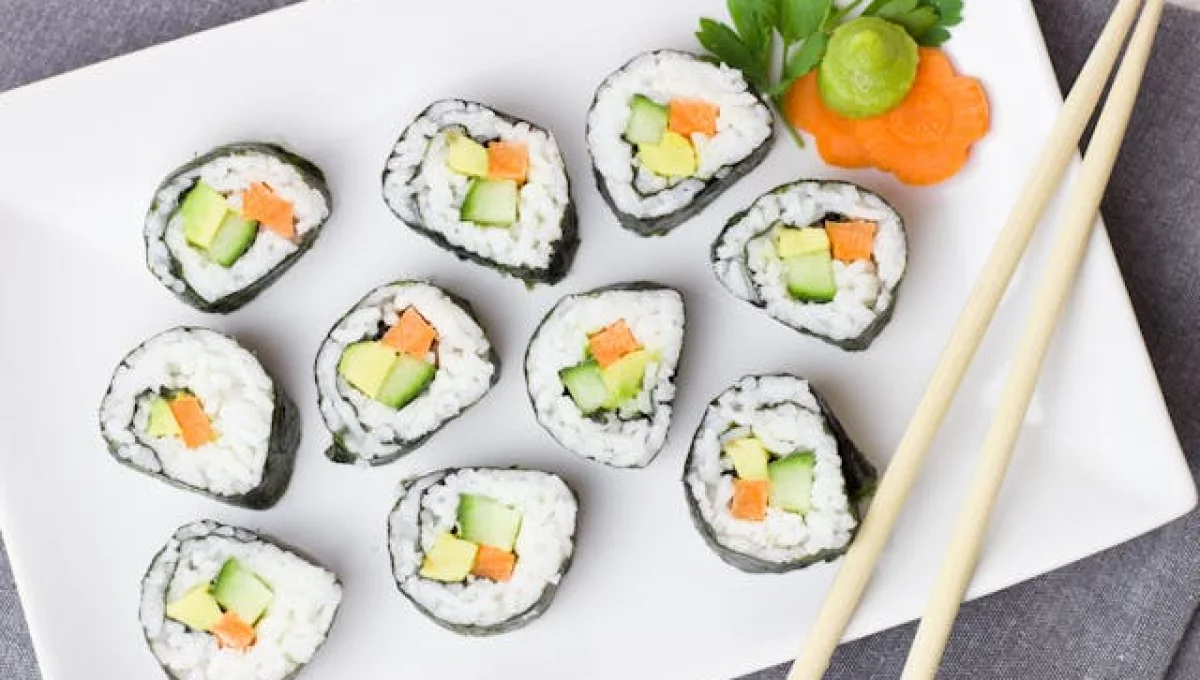 Jak zrobić sushi z łatwo dostępnych składników z marketu?