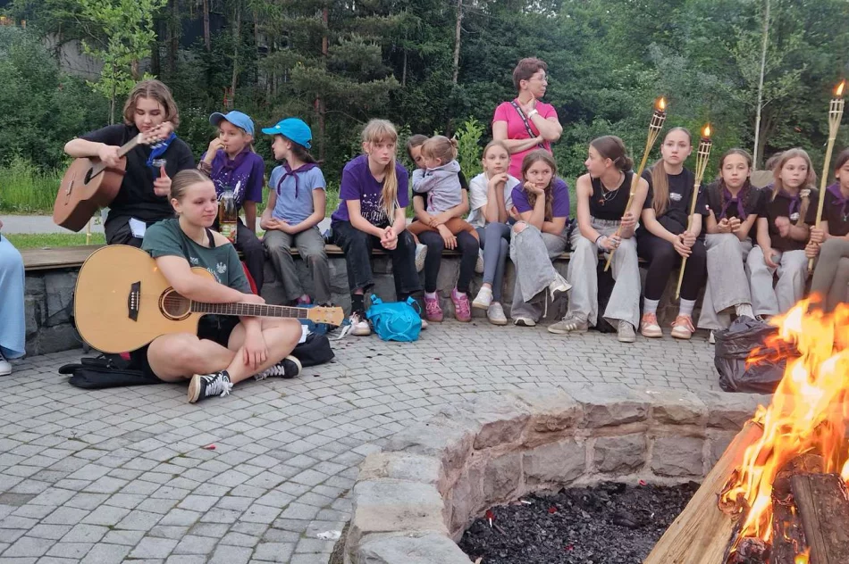 Biwak harcerski 5. DH „Dzieci Gór” z Zespołu Szkolno-Przedszkolnego Nr 1 - zdjęcie 8