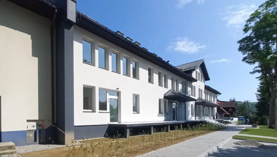 Gmina Niedźwiedź udostępnia atrakcyjną nieruchomość pod działalność medyczną – planowany przetarg - zdjęcie 1
