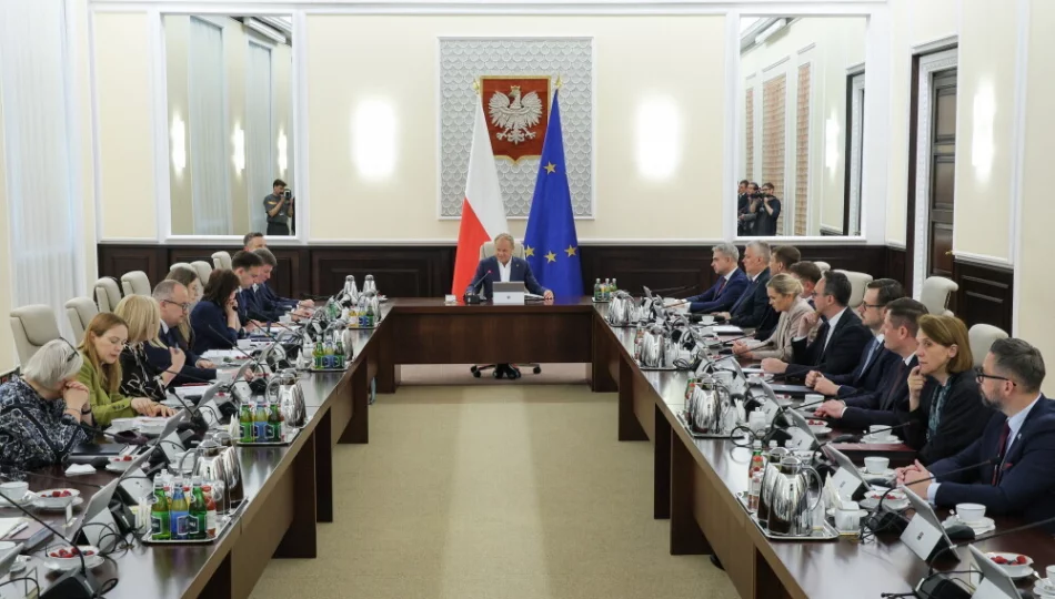 ​Transmisja obrad Sejmu. Czy rząd Donalda Tuska przetrwa głosowanie? - zdjęcie 1